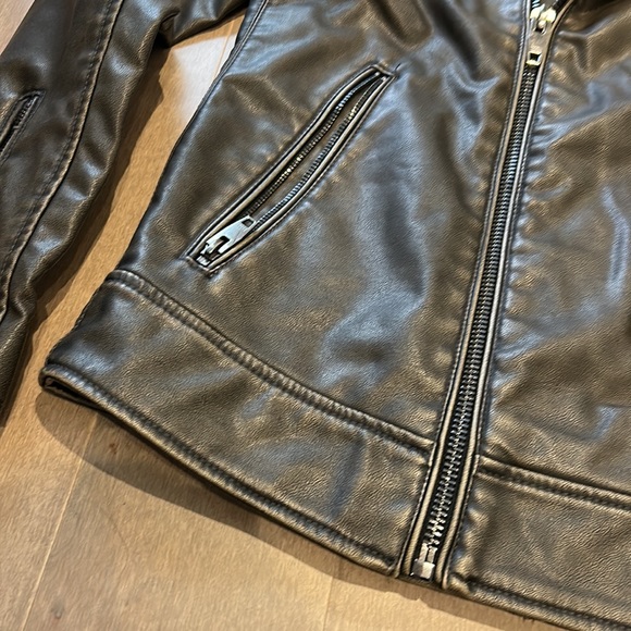 Zara NWOT Faux Leather Motto Jacket size S - Picture 6 of 11